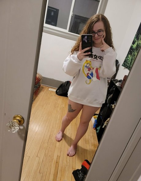 freeartieeros schauspielerin akt bild