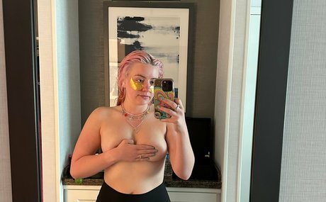 flaurallvip erotische hübsche archiv