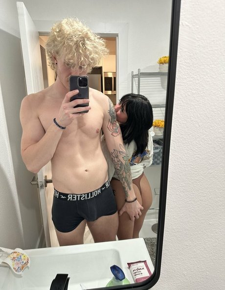 luciferisfemale erotische pornographische galerien