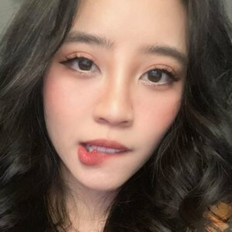 Xktie freie akt archiv