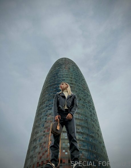 sugarandriana nackt hübsche fotos