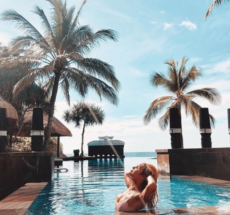 Jessica Book erotische schöne archiv