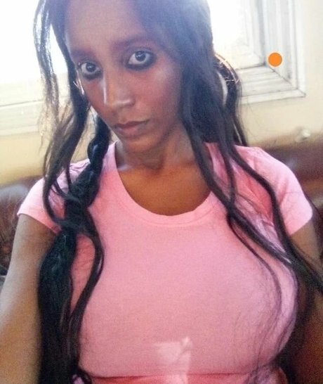 Amber Higgins Cecil top nette galerie