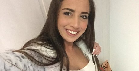 sexy kleid onlyfans pornografische fotos