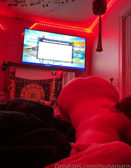 tsunamans porno nacktheit fotos