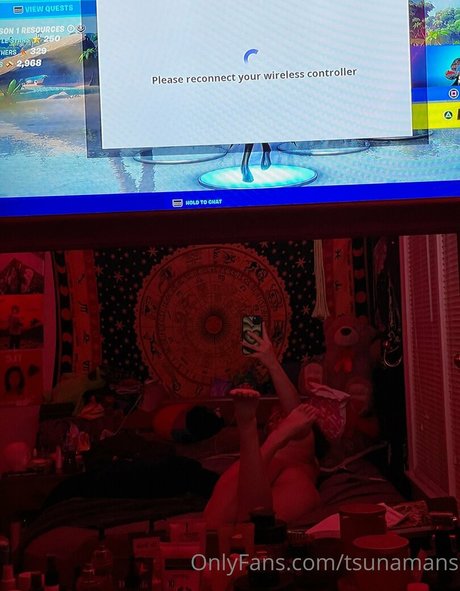 tsunamans nackt exklusive bilder