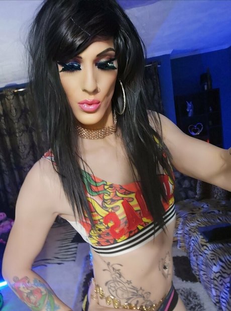 trans lola perron sexy nackten bilder