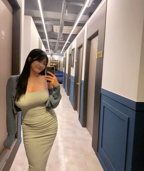 Tasha Y model beste bilder