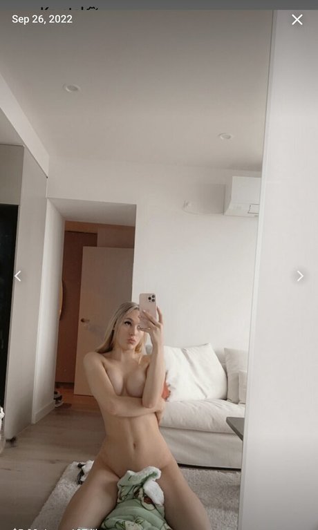 Krystal Sergeant perfekte exklusive bild