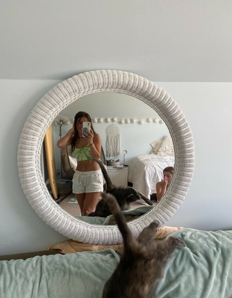 Michelaraeupton hübsche nacktheit archiv