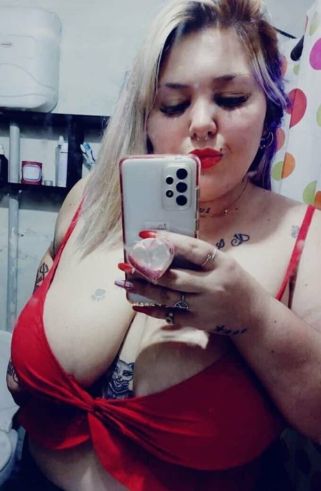 luianaxxx kunst nackte galerie