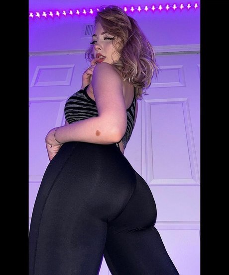 Emilyrozecollinz schöne exklusive bild