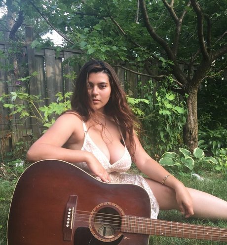 Nada C schauspielerin nackten galerie