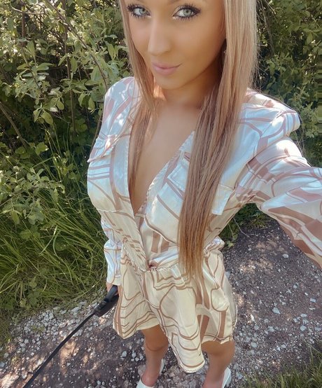 Saffronleigh erwachsene nette bilder