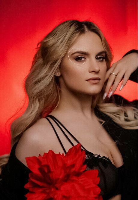 lockige rothaarige onlyfans erwachsene hd galerie