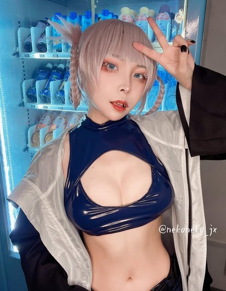 Nekoneko JX pornostar perfekte bild