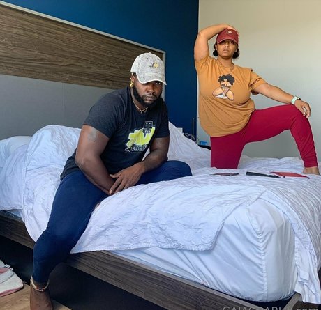 professor gaia schöne akt bild