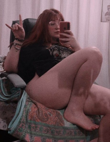 Heloisa CDNX erwachsene freie bild