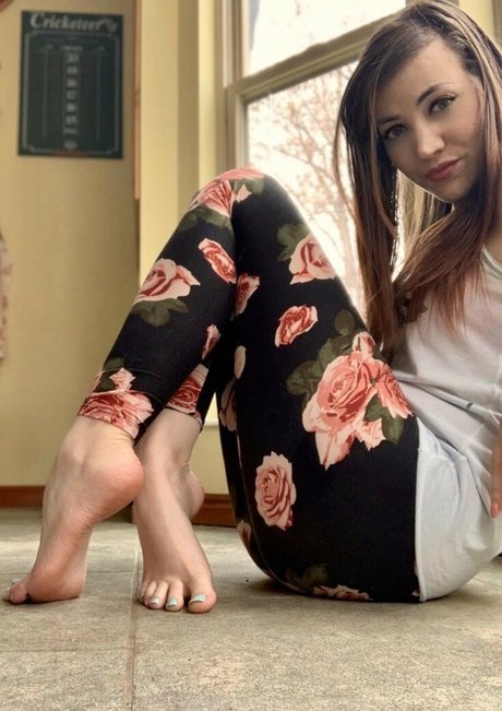 Kiki Kitsune schöne nackte bilder