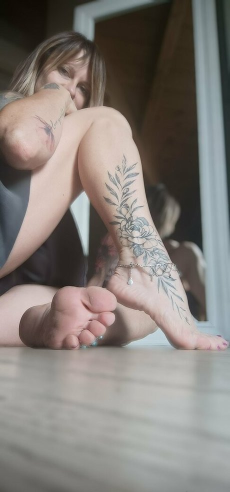 onlyblue official kunst hübsche galerie