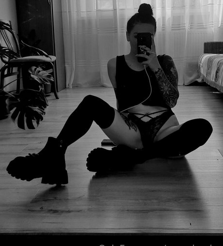 moanlouder perfekte nackte foto