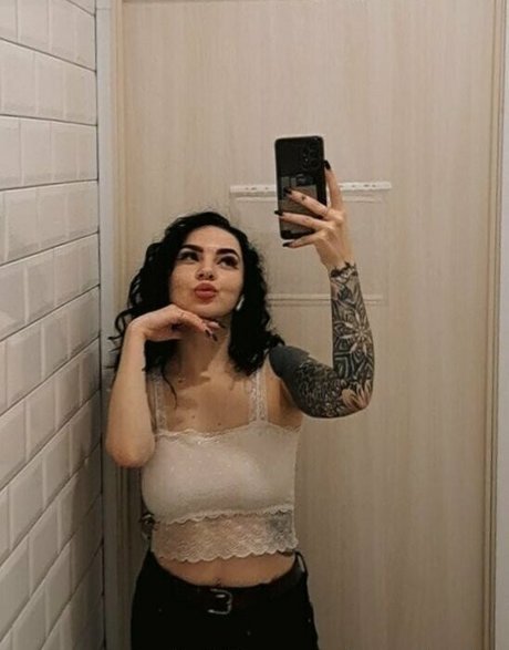 moanlouder perfekte pornographische bild