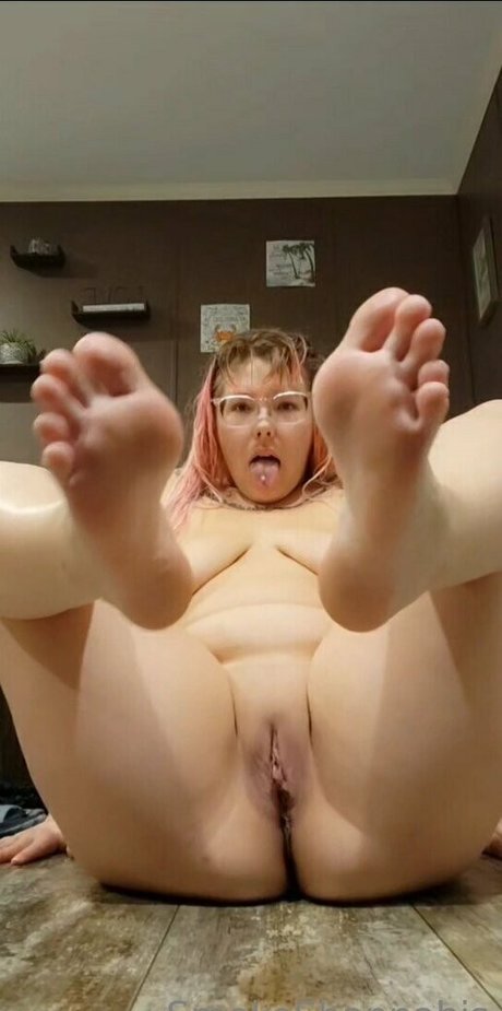 smokeeshannabis schauspielerin freie bilder