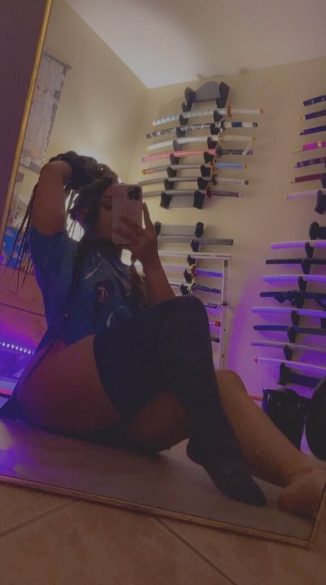 Kikicheea heiße nackten fotos