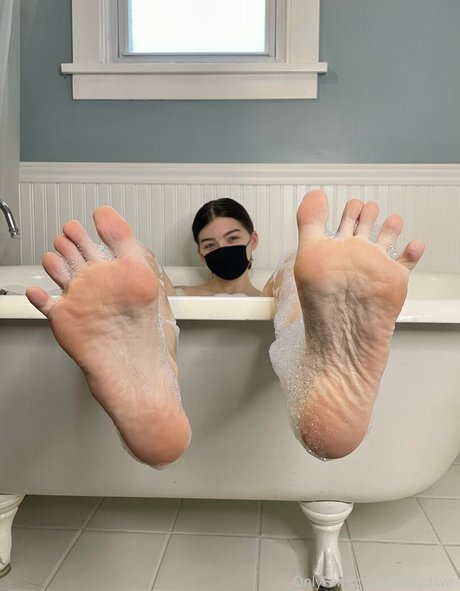 solelydawn sexy foto