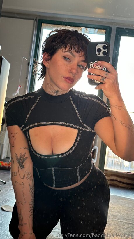 badgalhailey free pornostar sex archiv