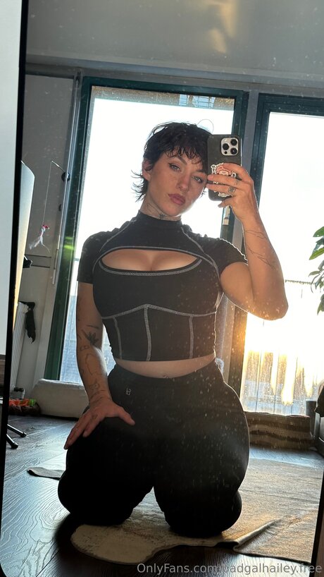 badgalhailey free heiße erotische galerie