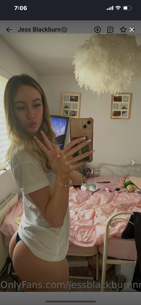 Jess Blackburn perfekte erwachsene bilder