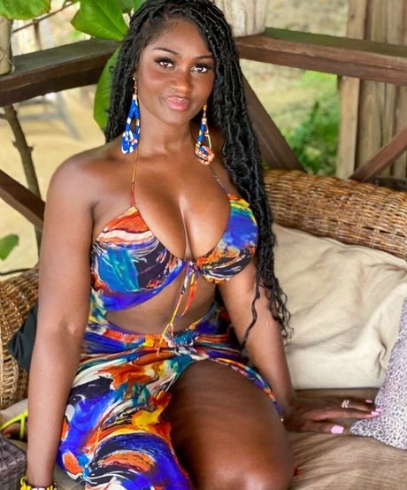 Babeth Lando porno hübsche fotos