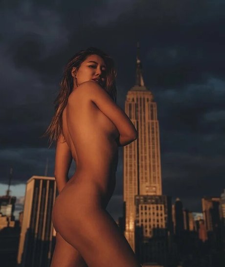 Serena Jung porno nackten galerie