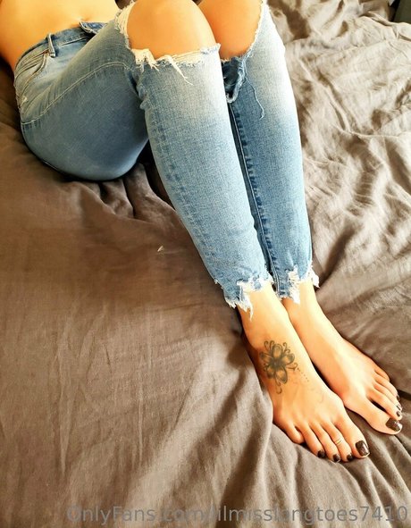 lilmisslongtoes7410 sex bild