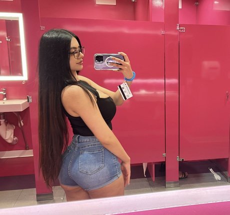 Suman Maria hübsche pornographische foto