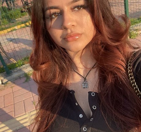 Suman Maria nackt kostenlose fotos