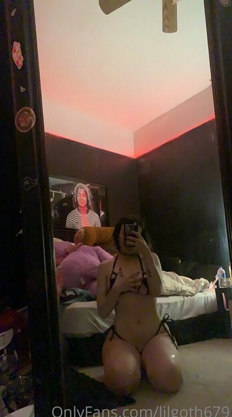 Lilgoth679 porno nackte bilder