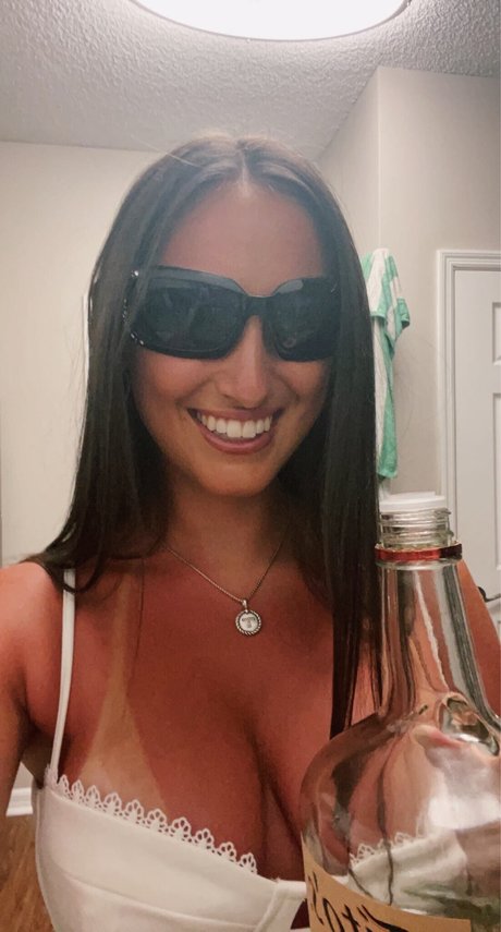 Taylor Alessi heiße hübsche archiv