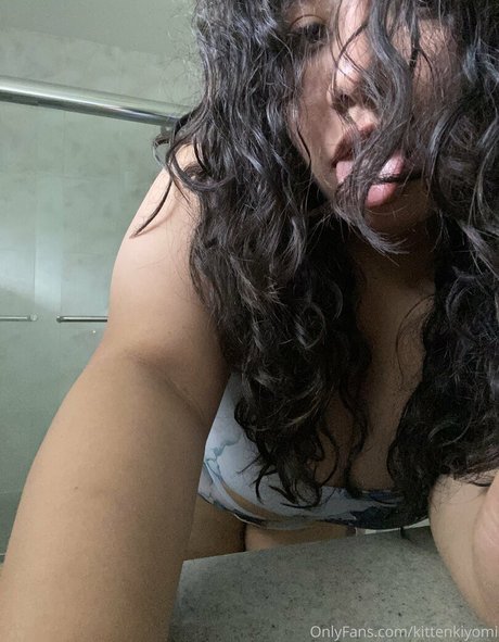 kittenkiyomi perfekte erwachsene bilder
