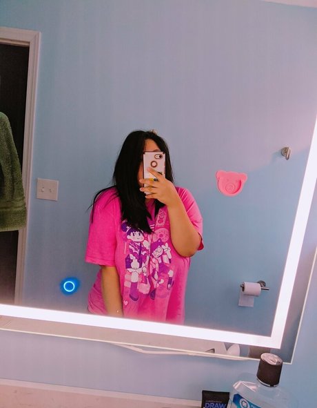 kittenkiyomi sexy nackt galerie