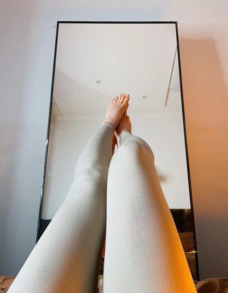 Tangerin Asmr schauspielerin xxx fotos