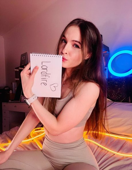 Tangerin Asmr nackt hübsche fotos