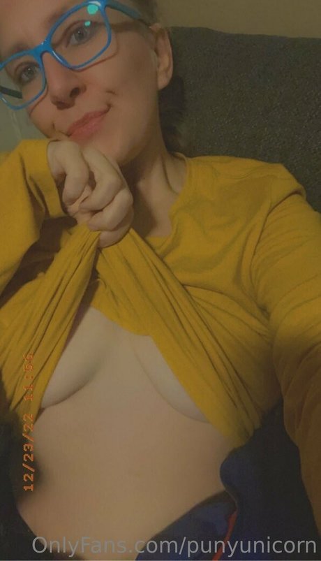 punyunicorn exklusive nackt foto