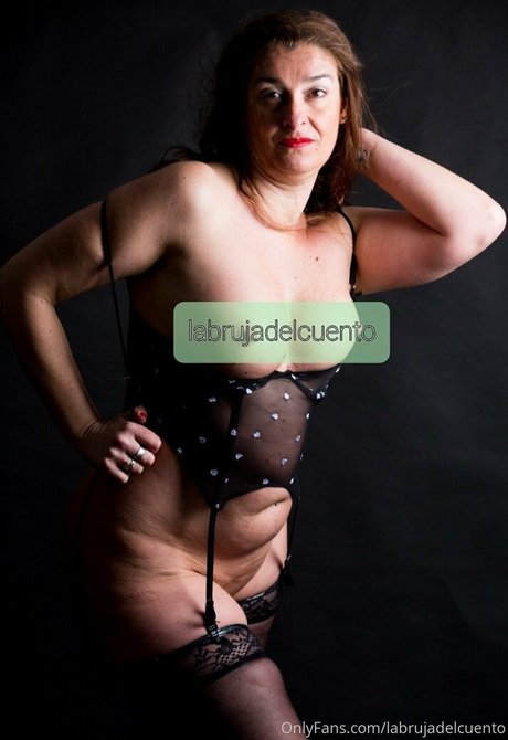 labrujadelcuento nacktheit exklusive foto