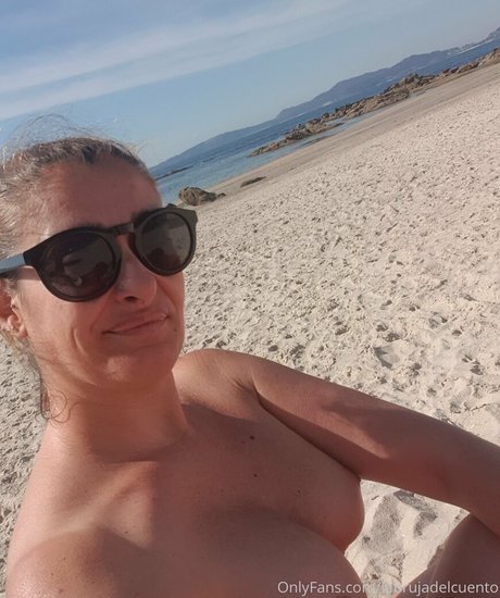 labrujadelcuento hübsche erotische galerie