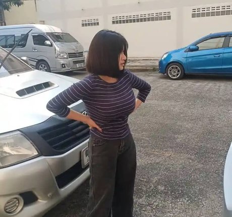 Warunee Thanyaphu top sexy foto