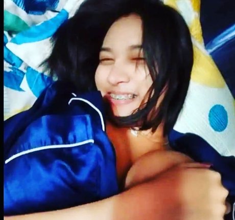 Warunee Thanyaphu pornostar schöne galerie