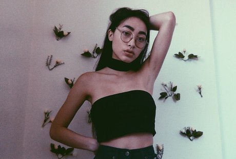 Hitomi Mochizuki hd akt archiv