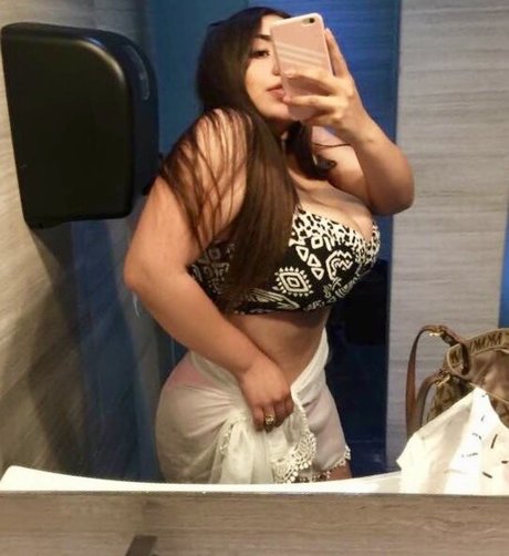 Jazmin Gurrola erotische pornographische bild